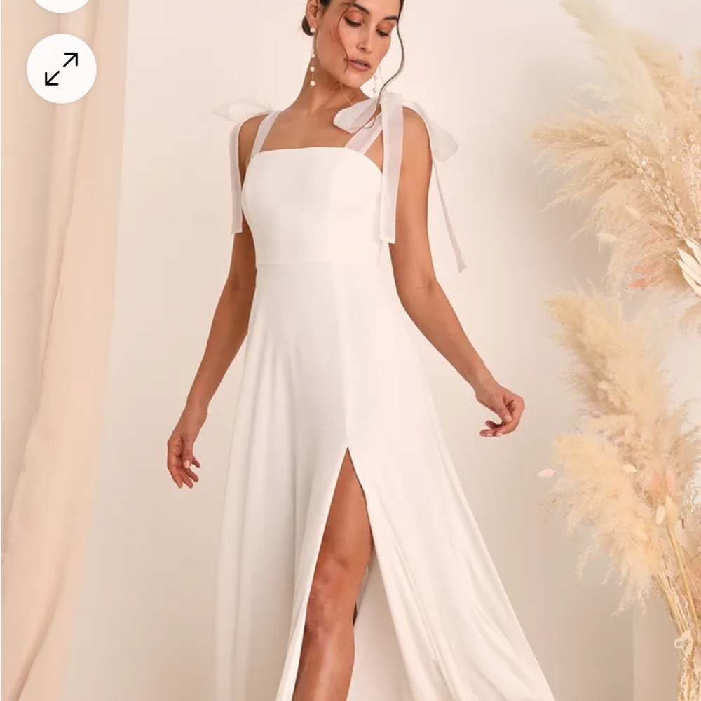 Elegant White Gown with Bow Straps